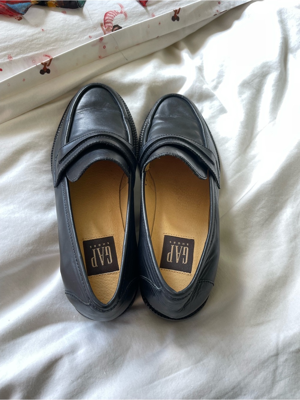 GAP Black Leather Women's Loafers